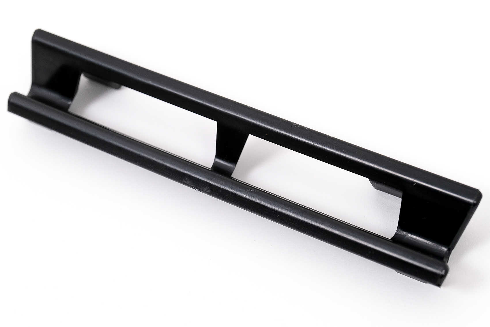 Capac-Carlig-Tractare-Bara-Fata-compatibil-cu-Mercedes-190-Series-W201-1989-1993-Sedan-2 Capac Carlig Tractare Bara Fata compatibil cu Mercedes 190 Series W201 1989 1993 Sedan 2