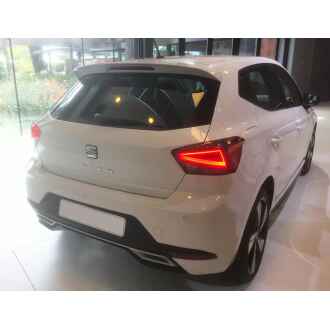 Eleron luneta pentru Seat Ibiza (2017-2020) - Culoare Negru Lucios